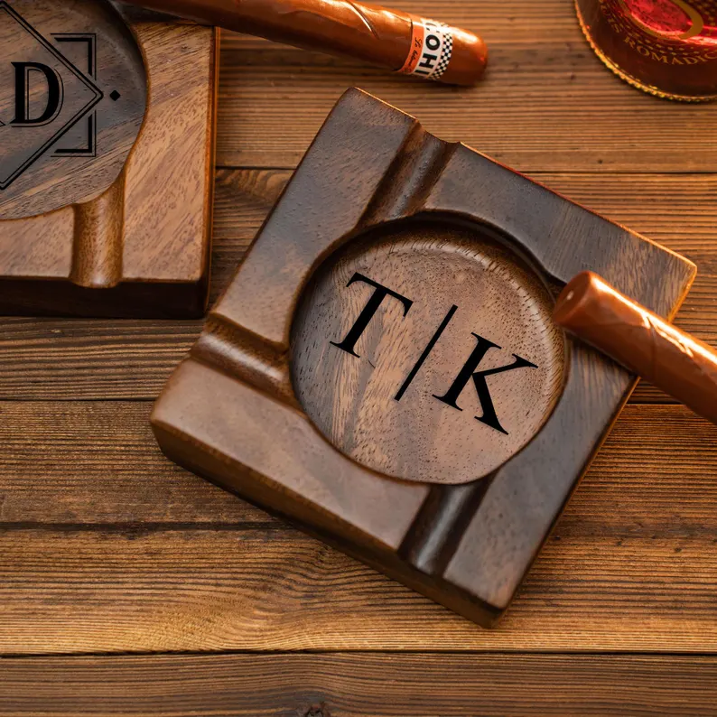 Custom Cigar Walnut Ashtray Gifts for Man